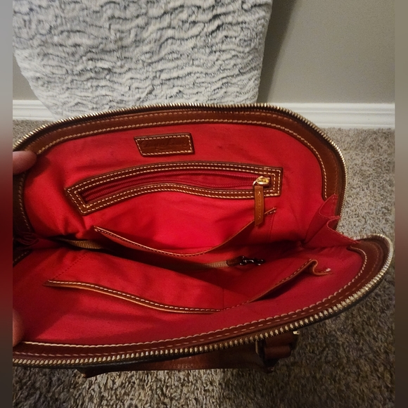 Dooney & Bourke - Picture 3 of 8